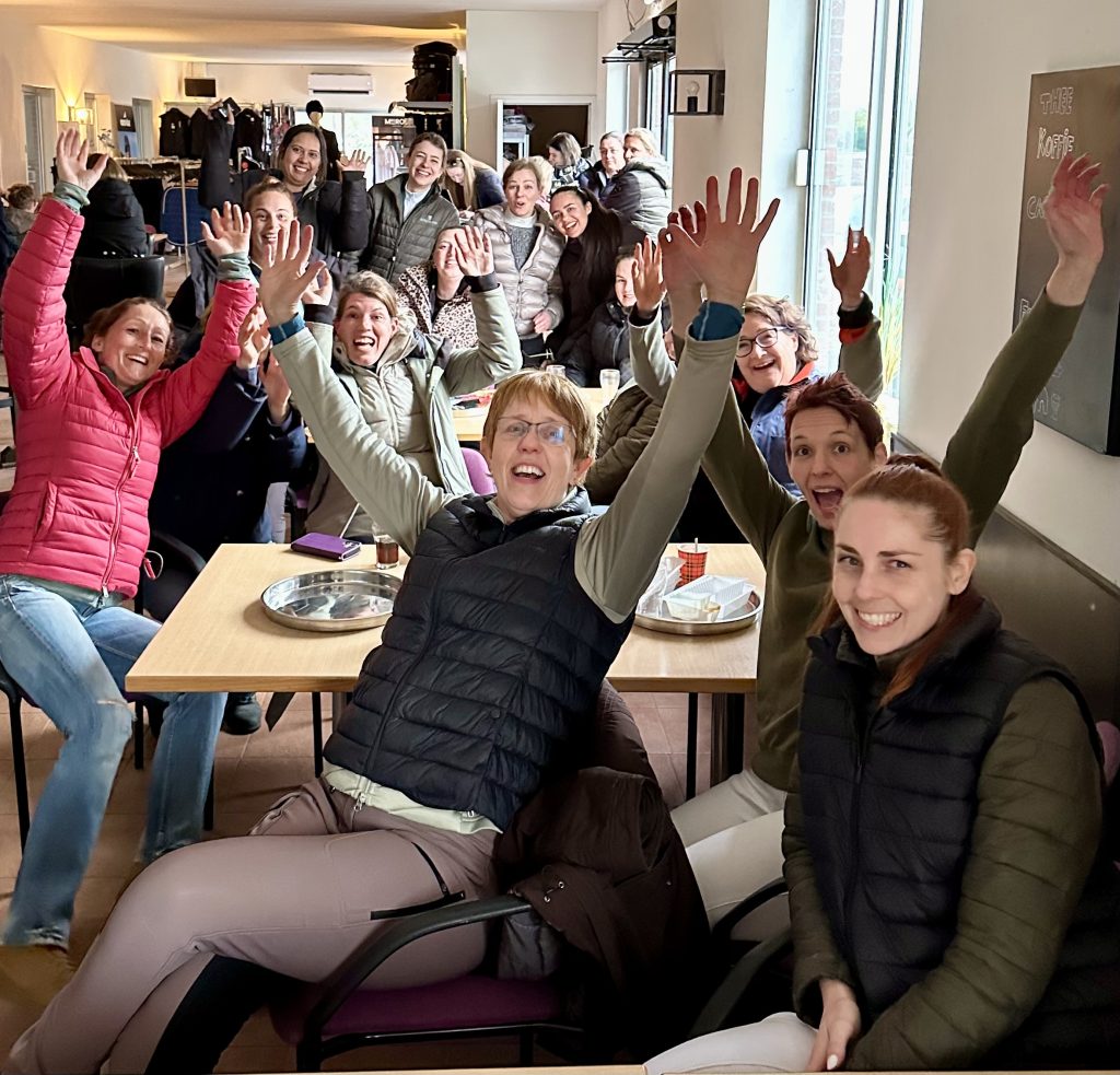 Equinova's Dreamteamers op wedstrijd